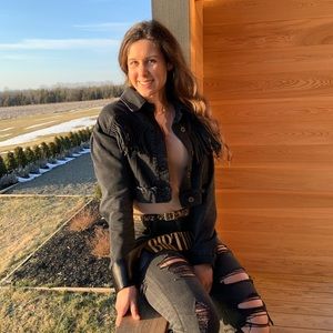 Meet your Posher, Karly